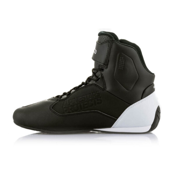 Schuh Faster 3